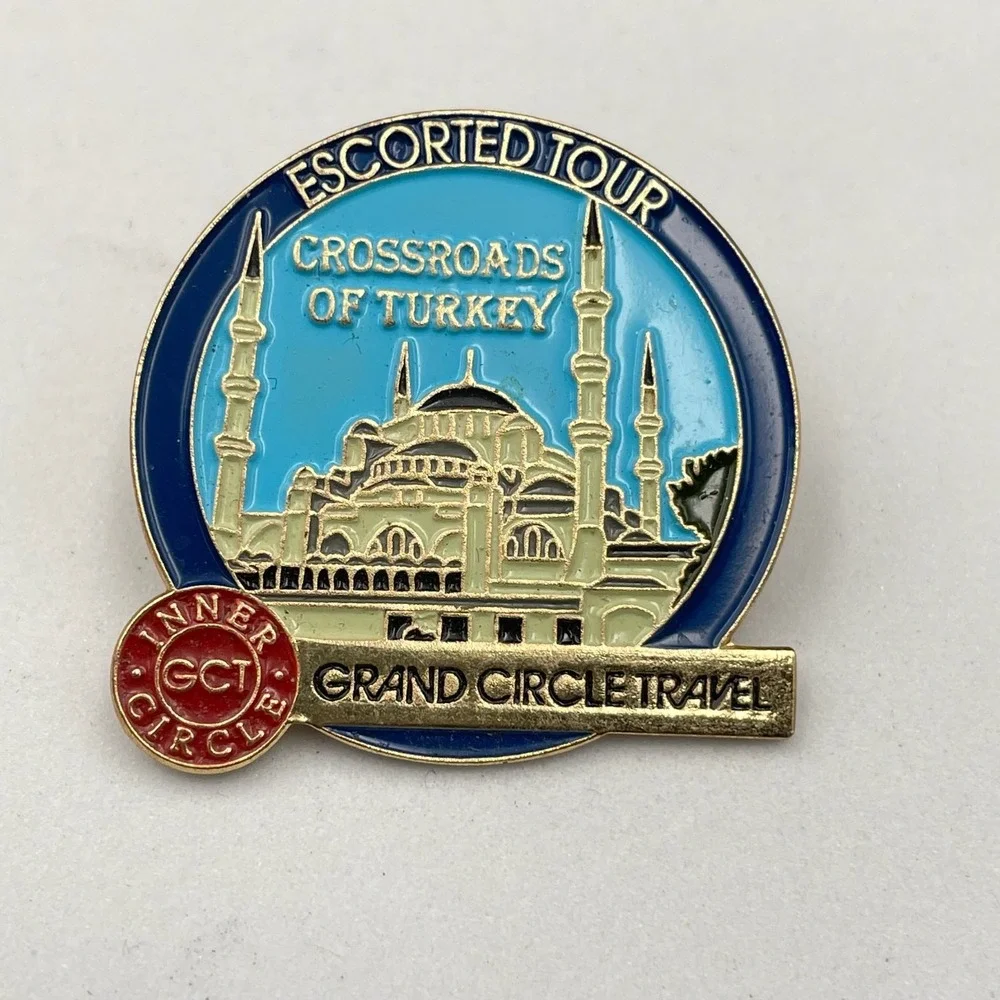 Grand Circle Travel Escorted Tour Gold-Tone Crossroads of Turkey‎ Lapel Pin Y2K